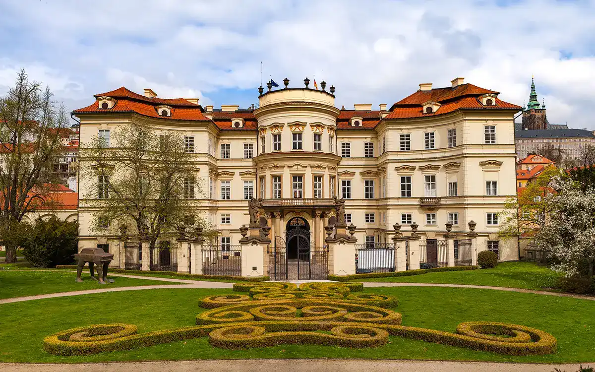 lobkowicz-palace-prague-castle