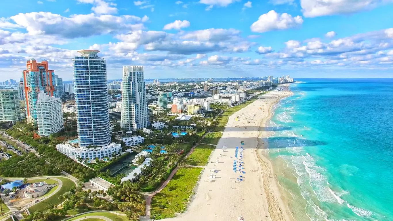 Miami-Beach-Boardwalk