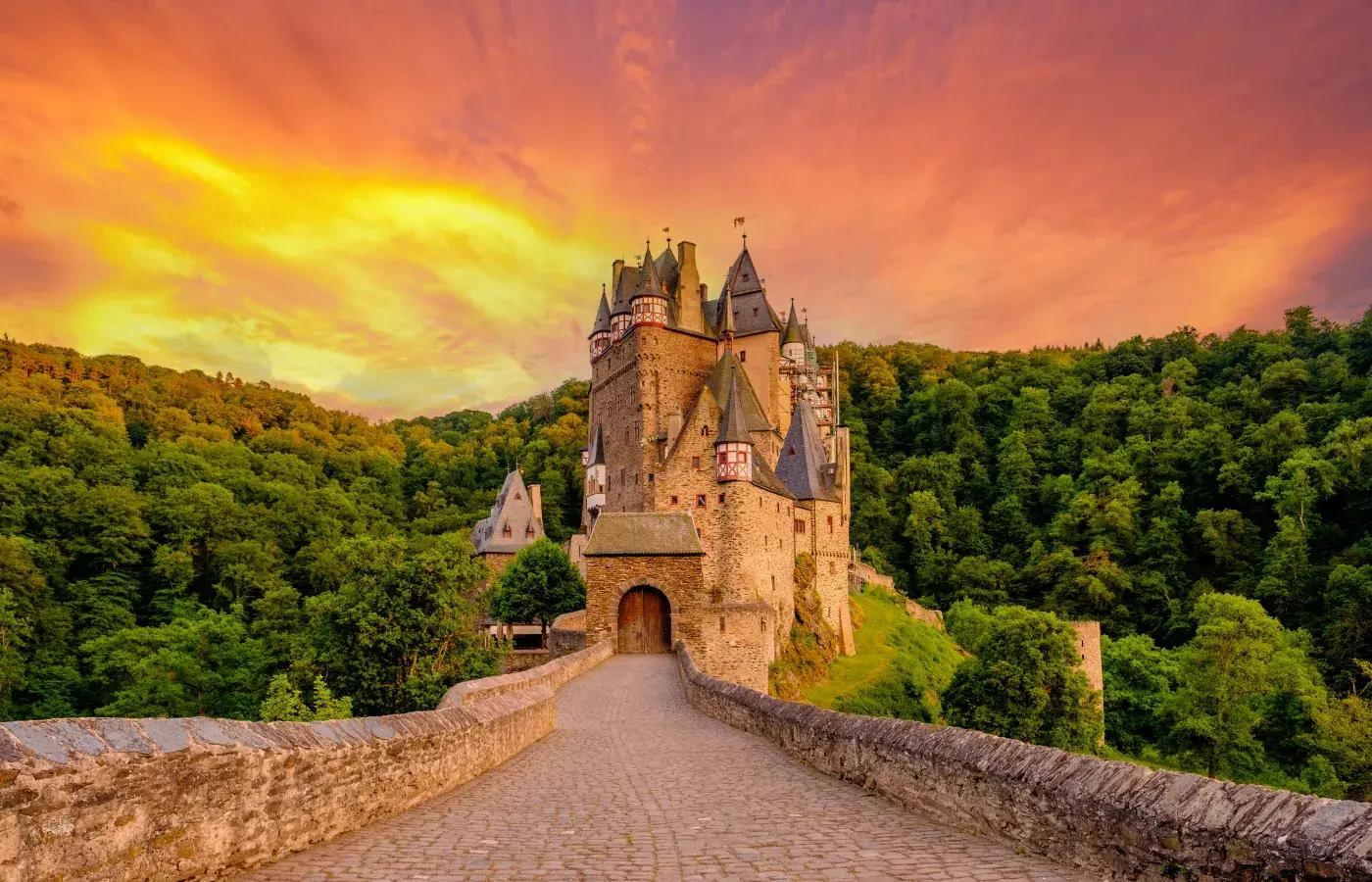 fairytale-eltz-castle-germany