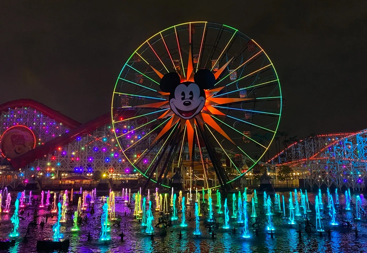 Disneyland-vs-Walt-Disney-World-USA
