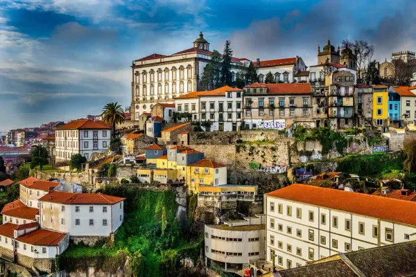 Porto, Portugal: Immerse Yourself in a Cultural Oasis by the Atlantic Coastline!