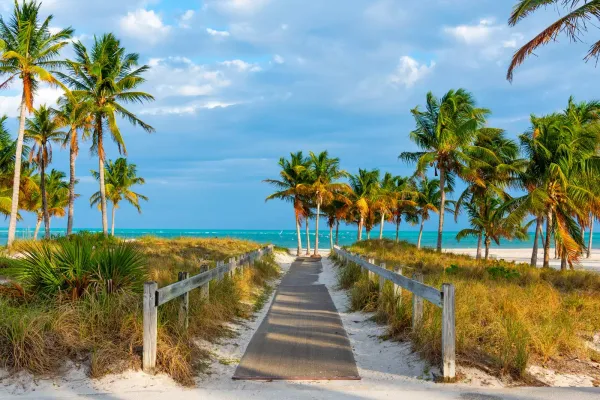 Miami Unveiled: Top Destinations for First-Time Visitors